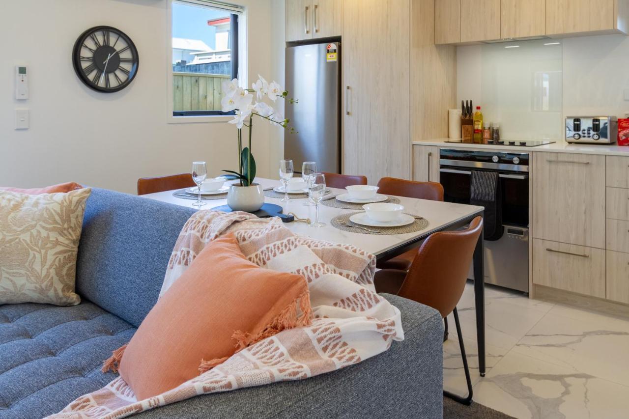 Beachside Bliss: 1 Bed 1 Bath Christchurch Extérieur photo