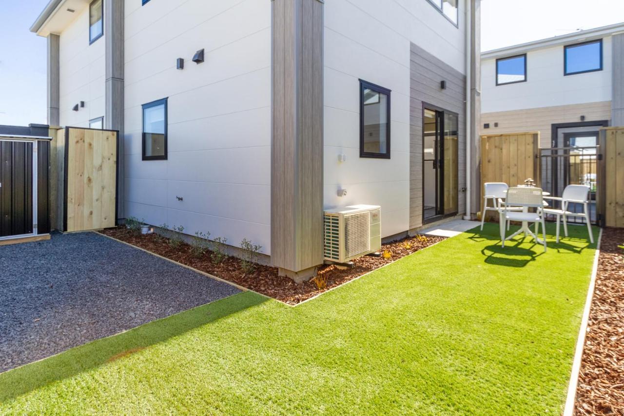 Beachside Bliss: 1 Bed 1 Bath Christchurch Extérieur photo